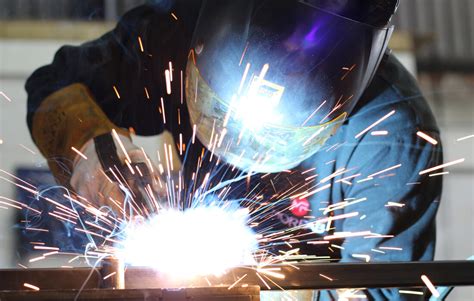 difference between sheet metal worker and welder|welder vs metal fabricator.